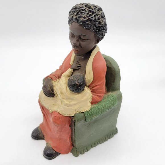 Resin Artist Sculpture A A Nursing Mother with Child Signed T.N.T. 460 - Picture 13 of 14